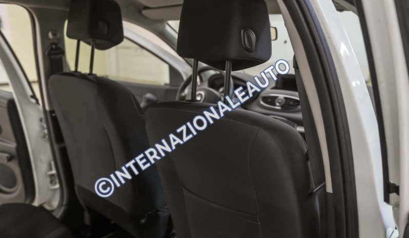 Renault Interno Clio Dynamique Gpl Bianco usata