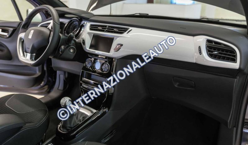 Citroen Interno Ds3 Bluehdi 75 So Chic Blu Scuro Tetto Bianco km0