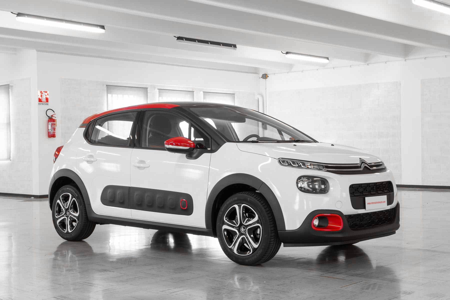 Citroen C3 Shine Bianca Tetto Rosso Capsule Red Km0 Lato