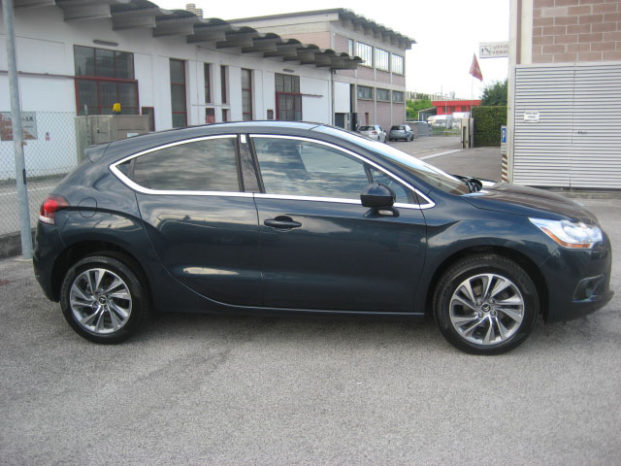 Citroen Ds4 Airdream So Chic Blu Usata Lato