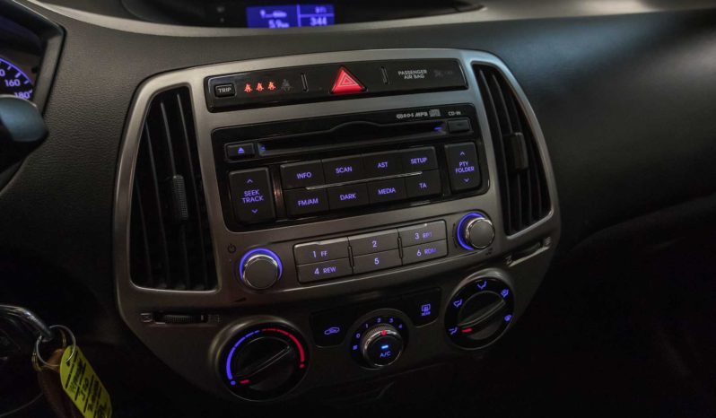 Hyndai Interni I20 Bluedrive Gpl Classic Bianca Usata Autoradio