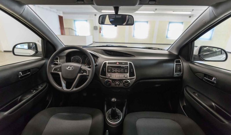 Hyndai Interni I20 Bluedrive Gpl Classic Bianca Usata Anteriore